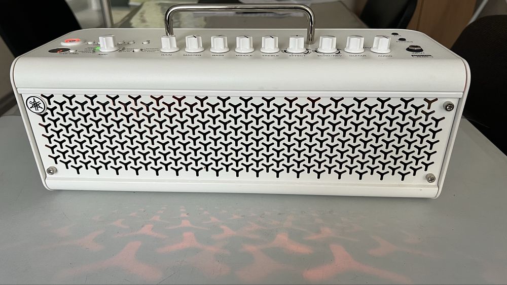 Комбопідсилювач Yamaha THR30II Wireless