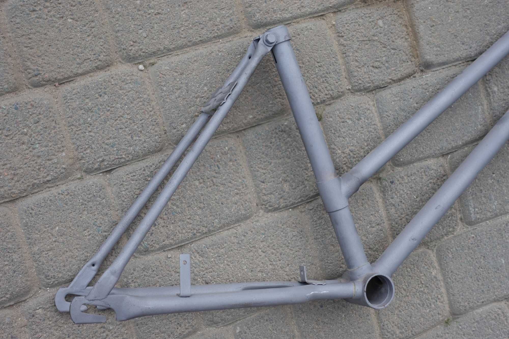 Rama roweru Romet Universal 20' PRL wypiaskowana stan bdb