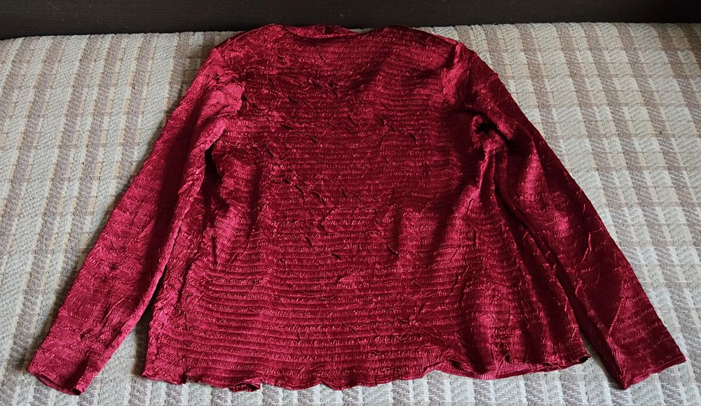 Продаётся женская блузка