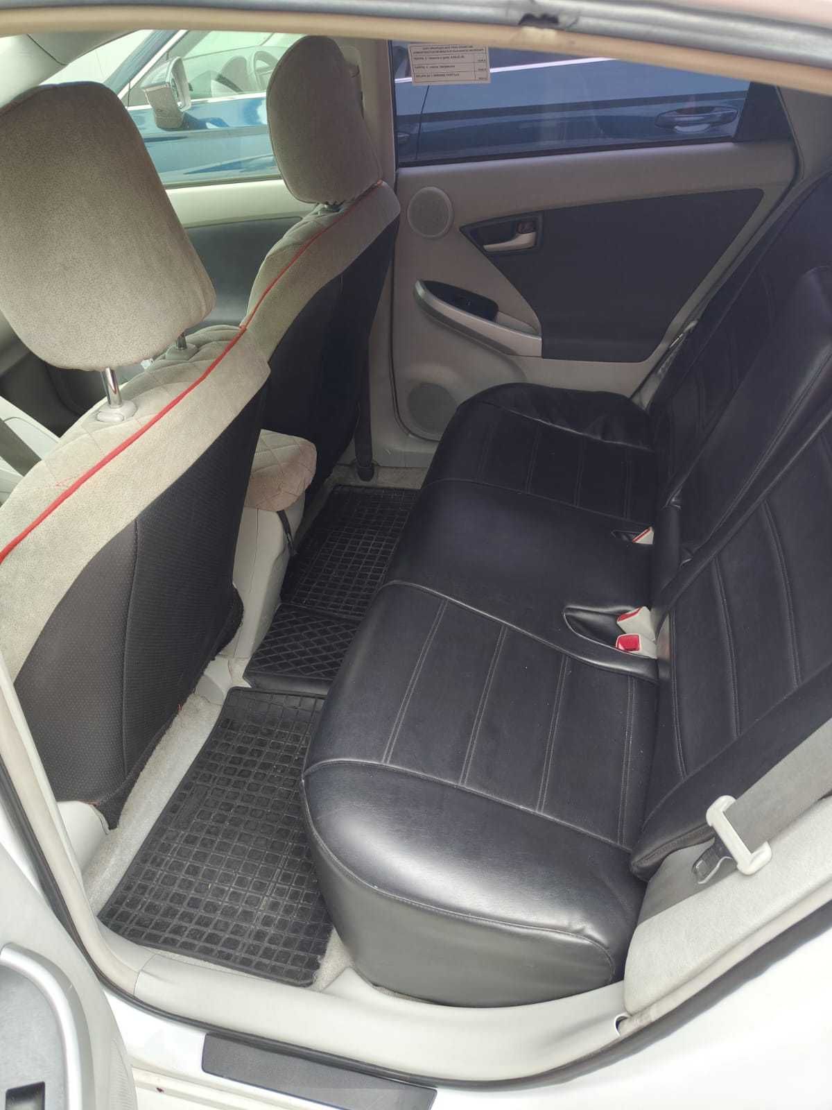 Sprzedam Toyotę Prius 2010 r automat, hybryda, taxometr Cezar 2