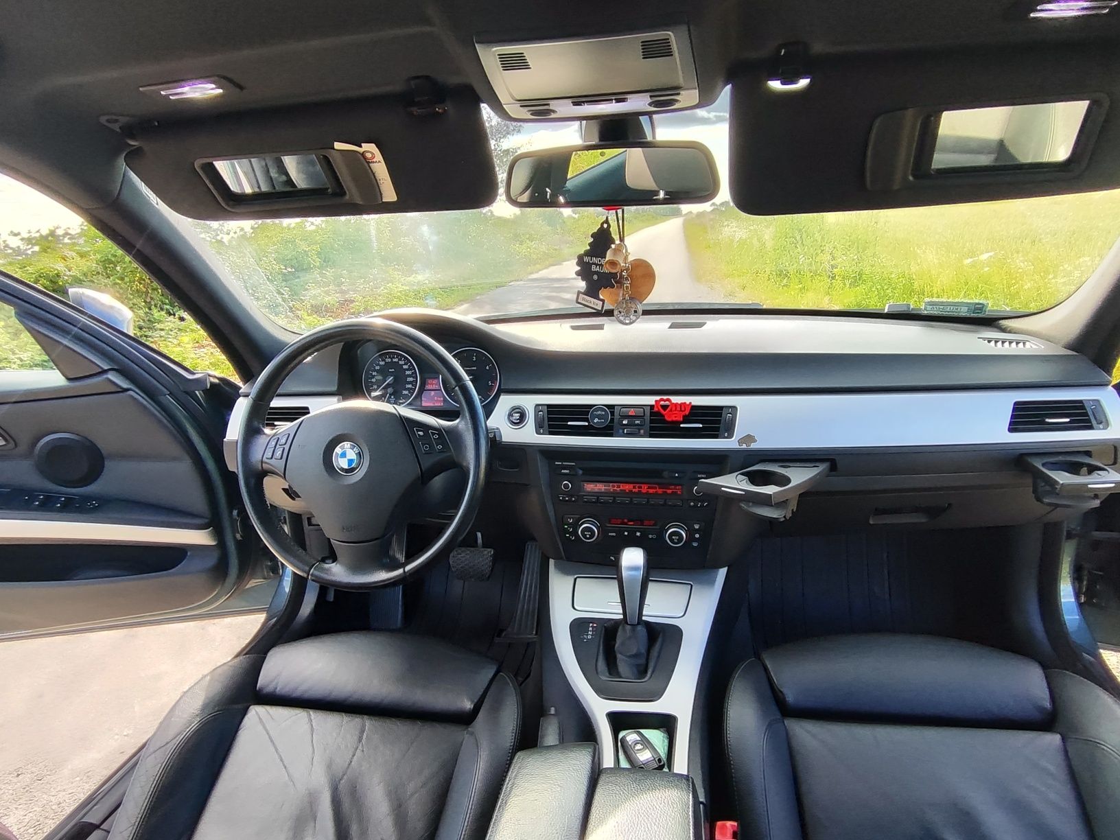 BMW E90 330xDrive  Zadbana automat keyles go