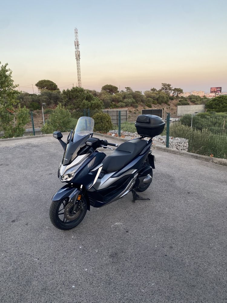 Honda Forza 300 de (2020)