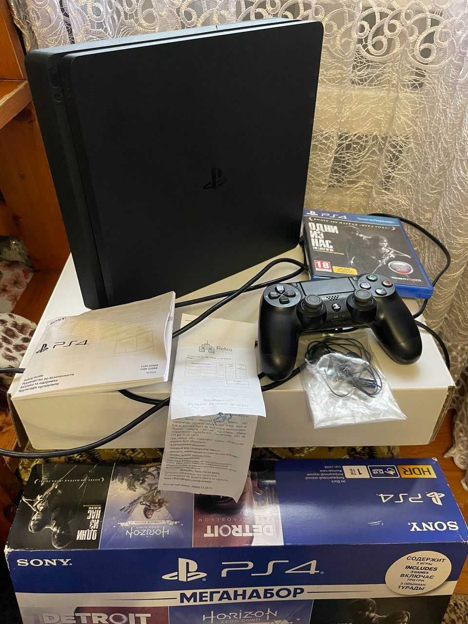 Sony PlayStation 4 slim 1tb з чеком! + The Last Of Us remastered (PS4)