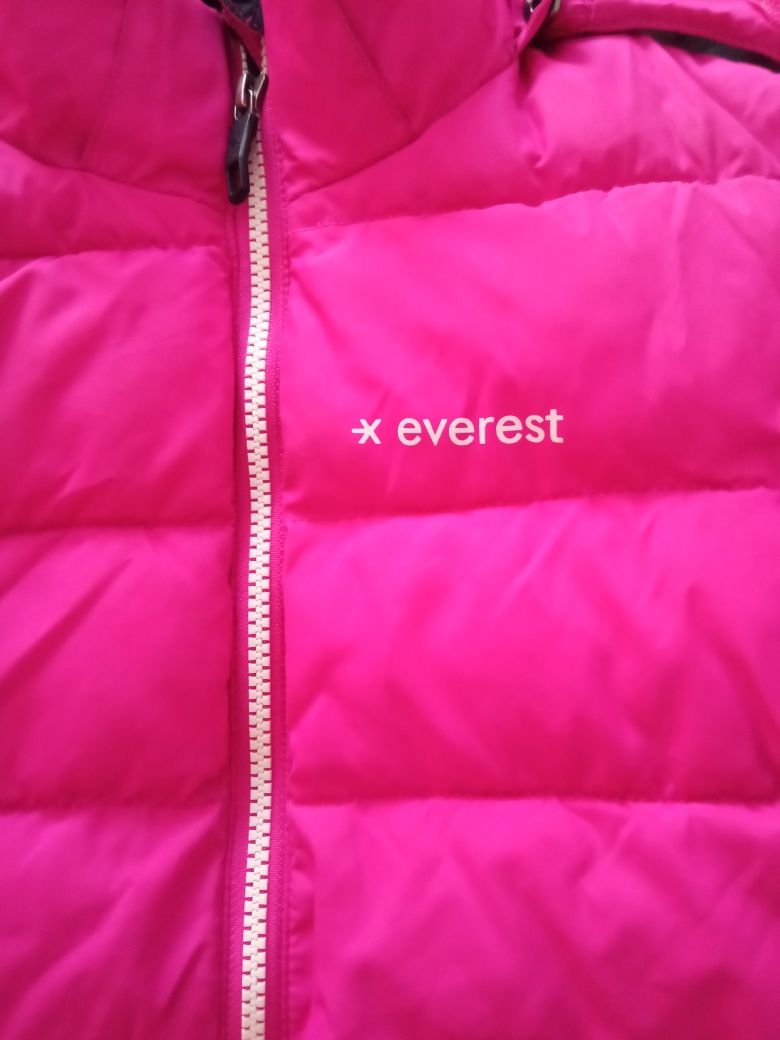 Продам пуховик для дівчинки!!фірми Everest