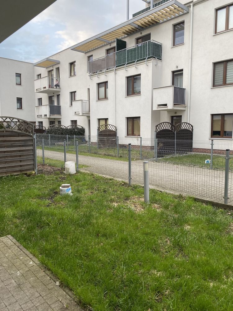 Apartament z ogrodem