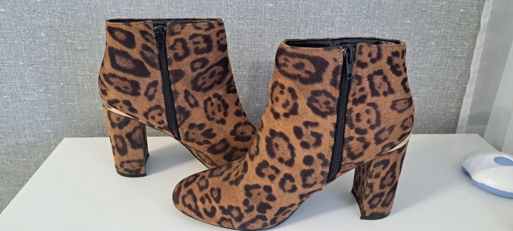 Ботільйони, ботінки,  напівчеревики 38р.  Леопардові New Look