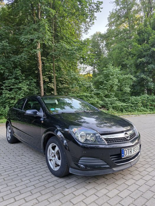 Opel Astra H GTC