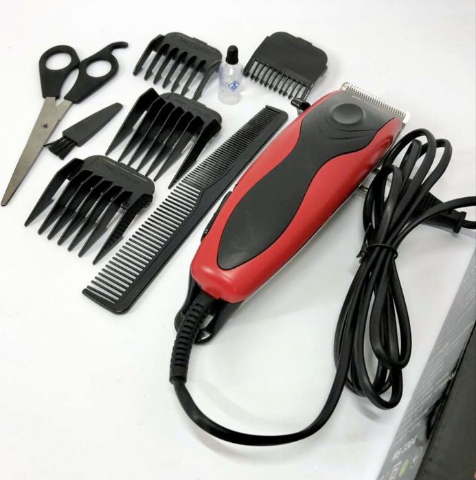 Машинка для стрижки волосся з насадками, перукарня в дома. Стрижка