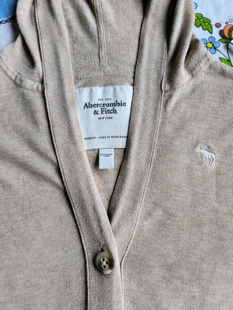 Abercrombie & Fitch cieniutki sweterek z kapturem