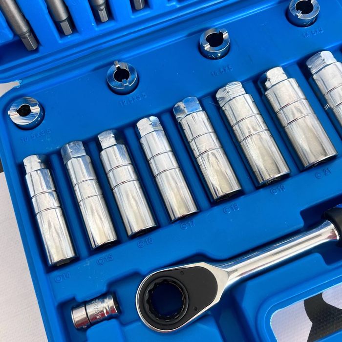 Набір насадок для обслуговування амортизаторів 43од. З тріскачкою