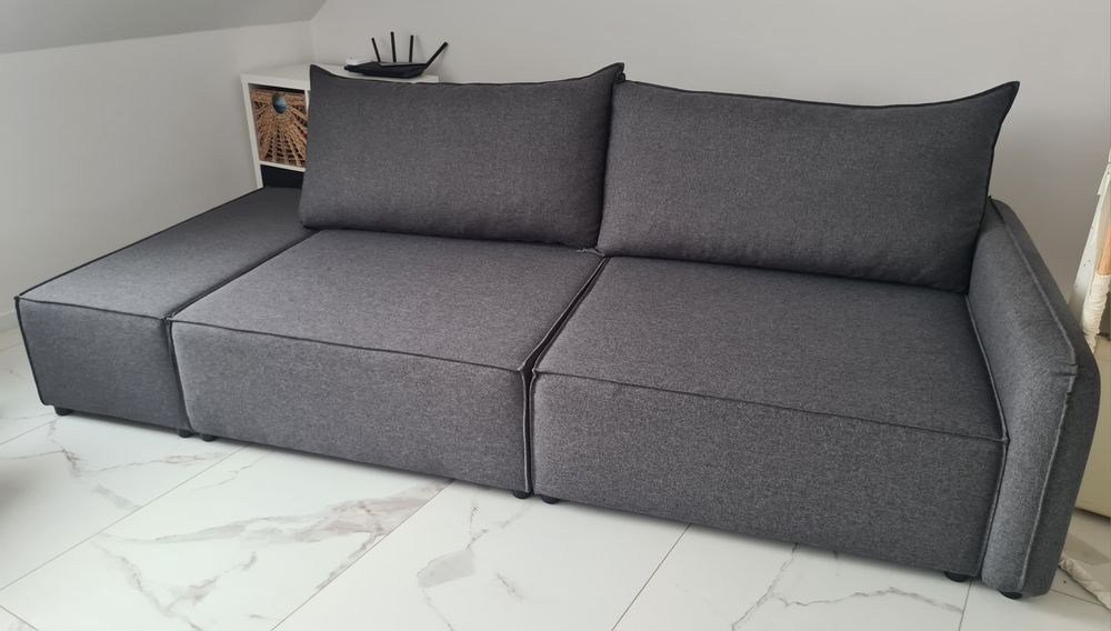 Duża sofa z opcją spania