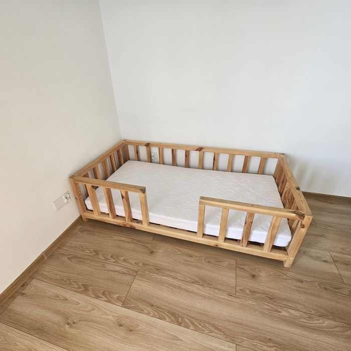 Łóżeczko dziecięce sosnowe