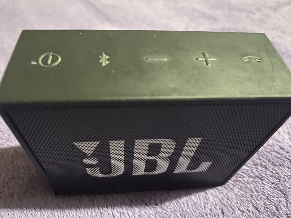 Coluna JBL GO como nova