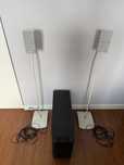 Bose Acoustimass – subwoofer + 2 satelity + oryginalne stojaki + kable