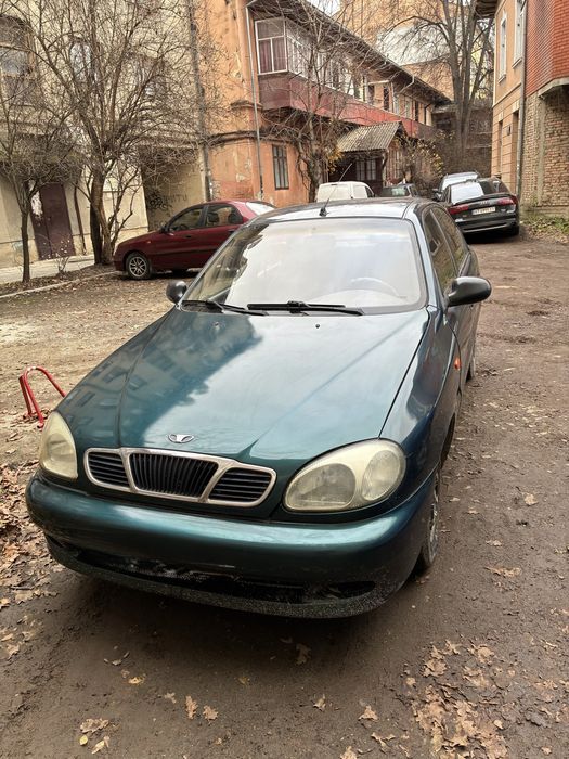 Автомобіль Daewoo Sens