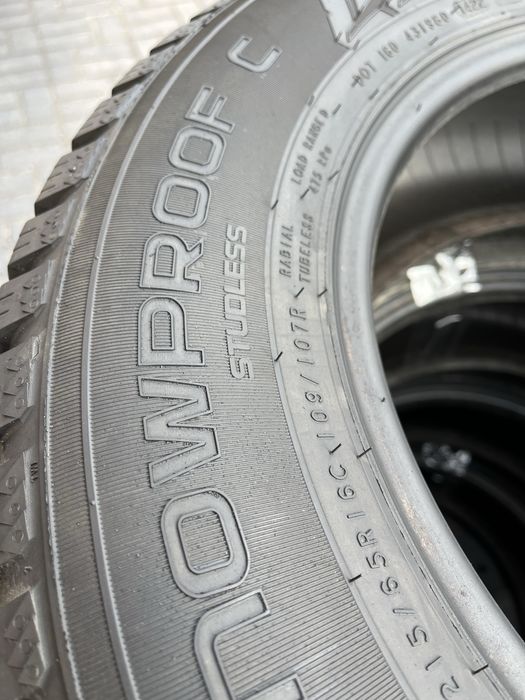 Шини 215/65 R16СNokian Snowproof резина бу зима цешка