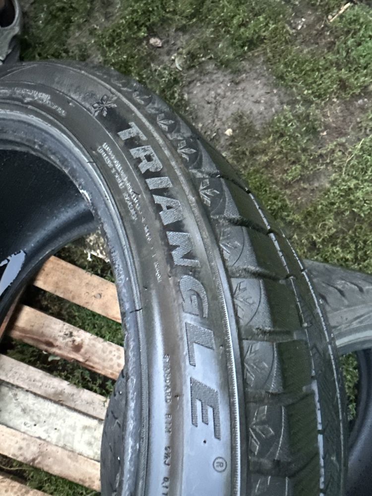 Шини зима 265/40 R20 Triangle
