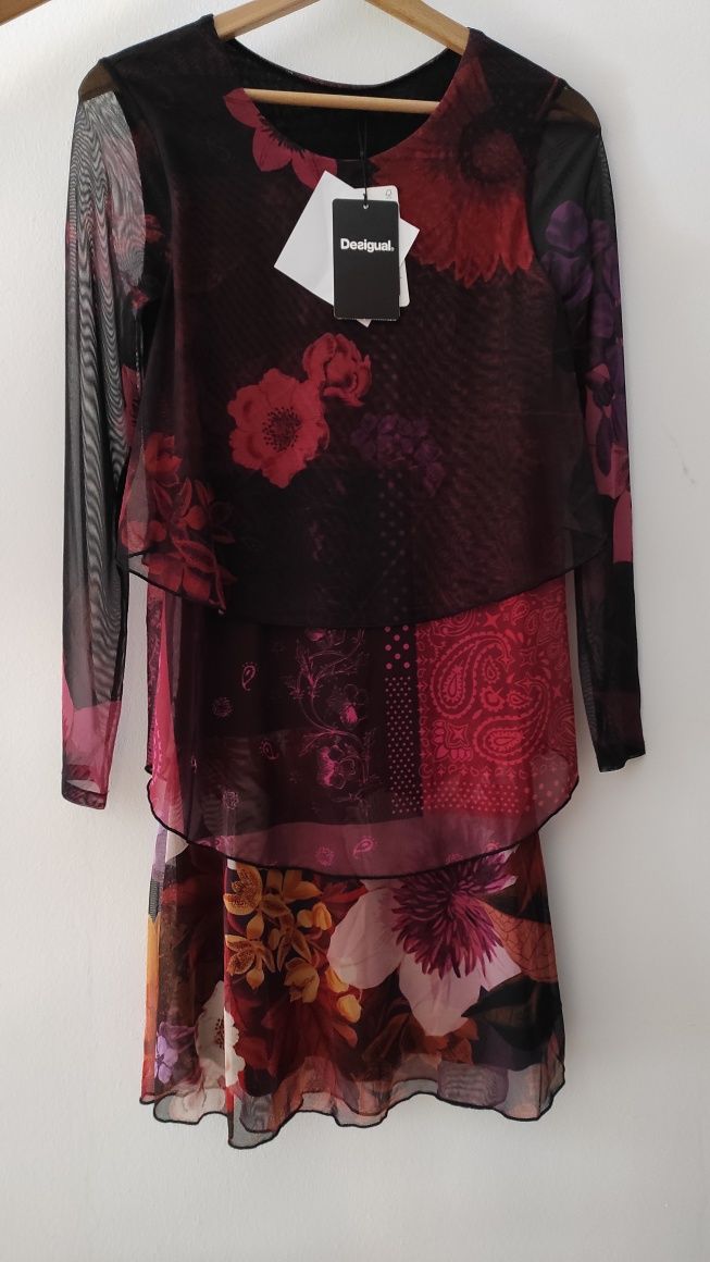 Nowa sukienka firmy Desigual w rozm XS