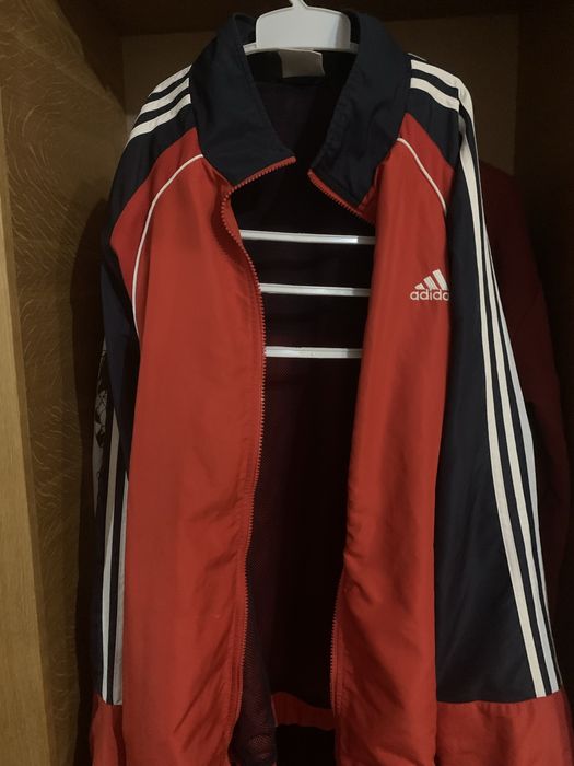 Ветровка Адідас червона