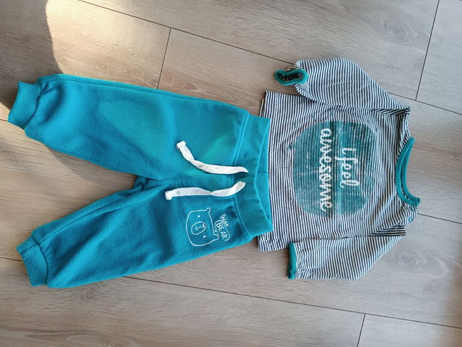 Zestaw spodnie i bluzka rozm. 74