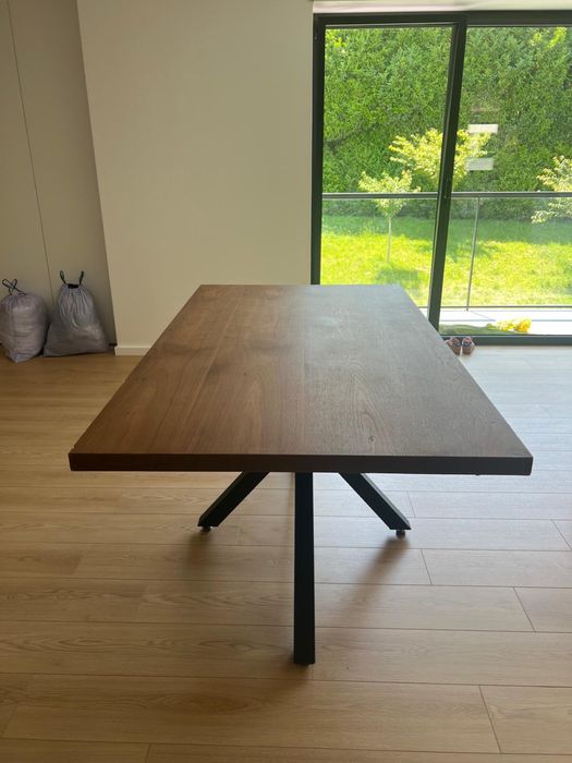 Mesa de jantar usada