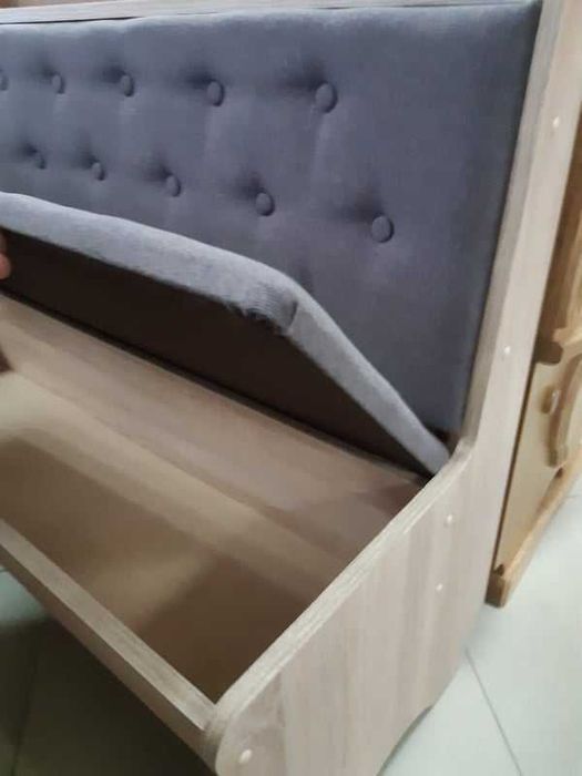 Новий сучасний недорогий кухонний куток