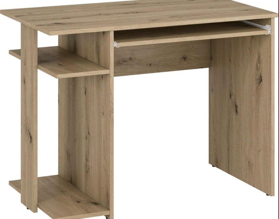 Стіл письмовий ,є три столи білого кольору