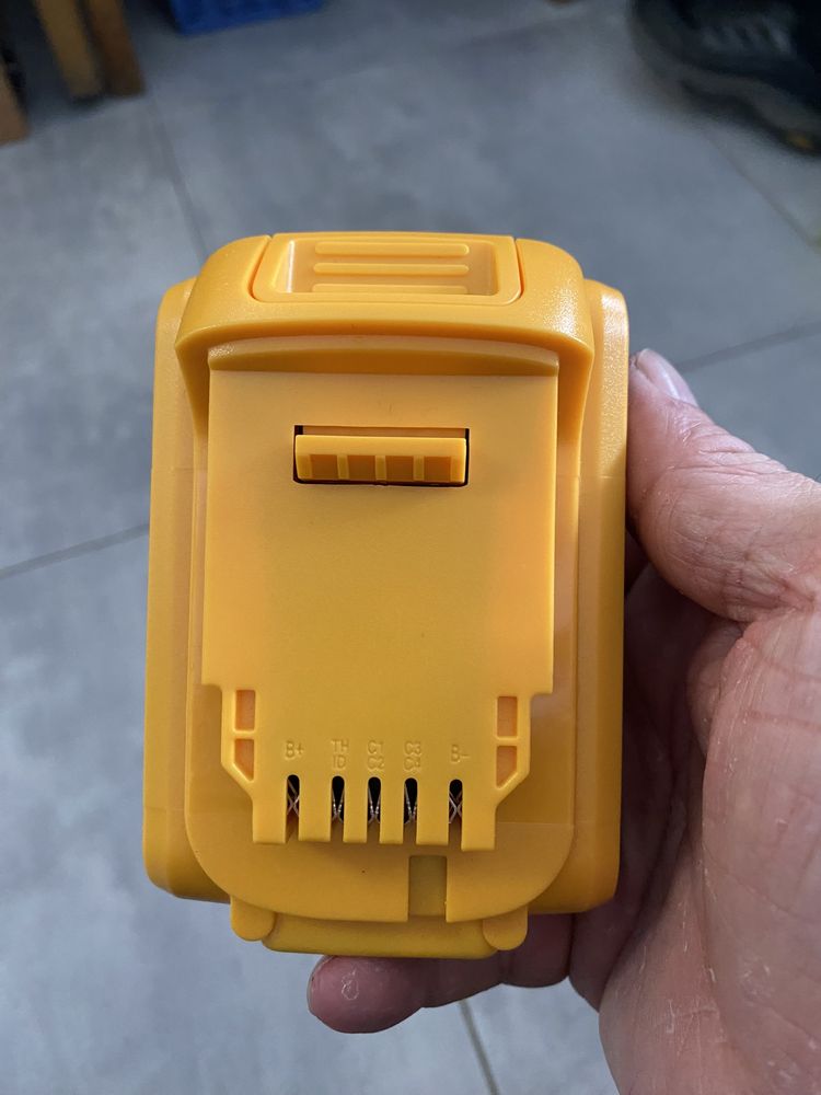 Аккумулятор для DeWalt 12Ah 20V DCB180 avtark. Новий
