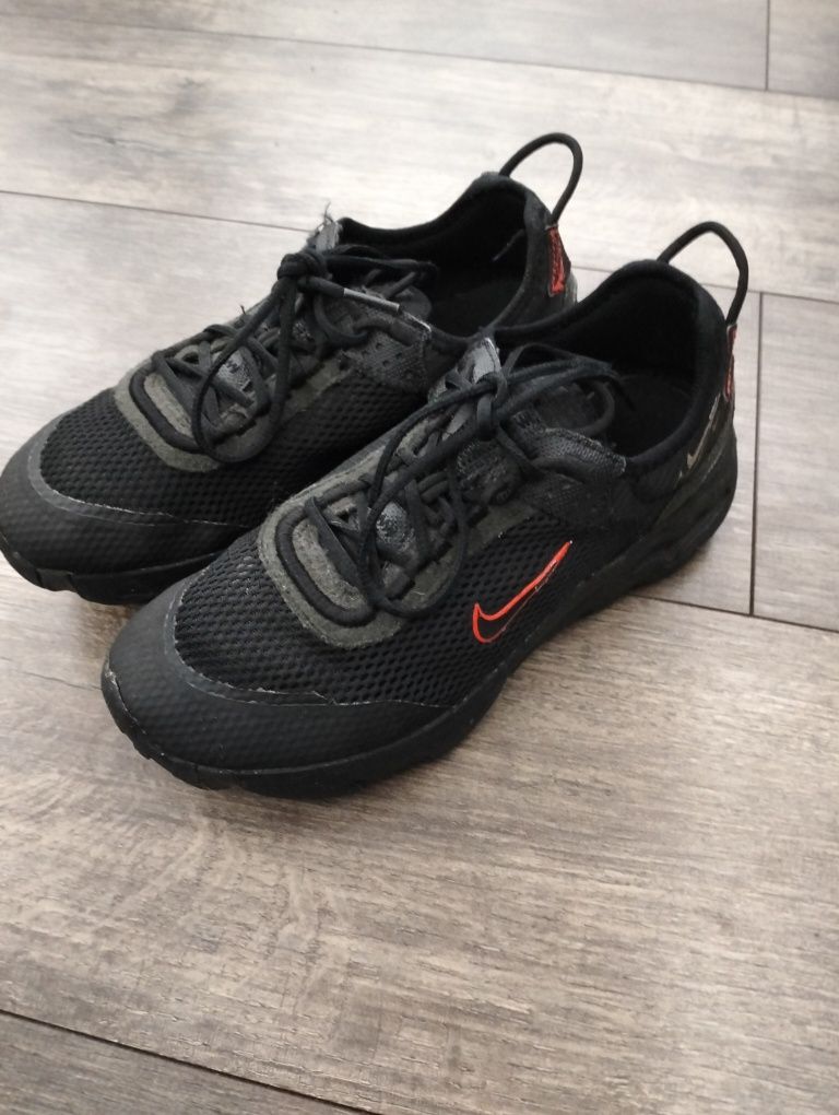 Nike react live rozm 38