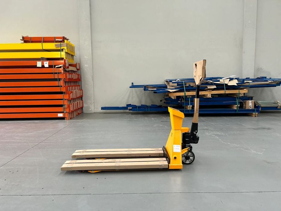Porta Paletes manual NOVO com Balança 2000 Kgs