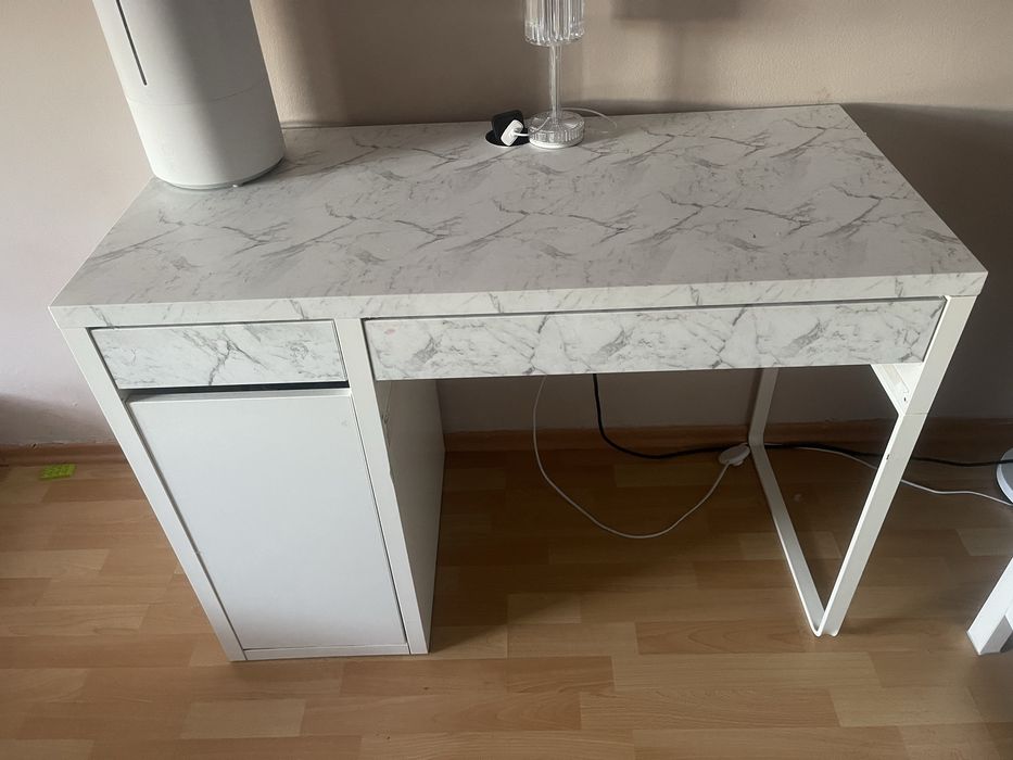 Biurko biale ikea
