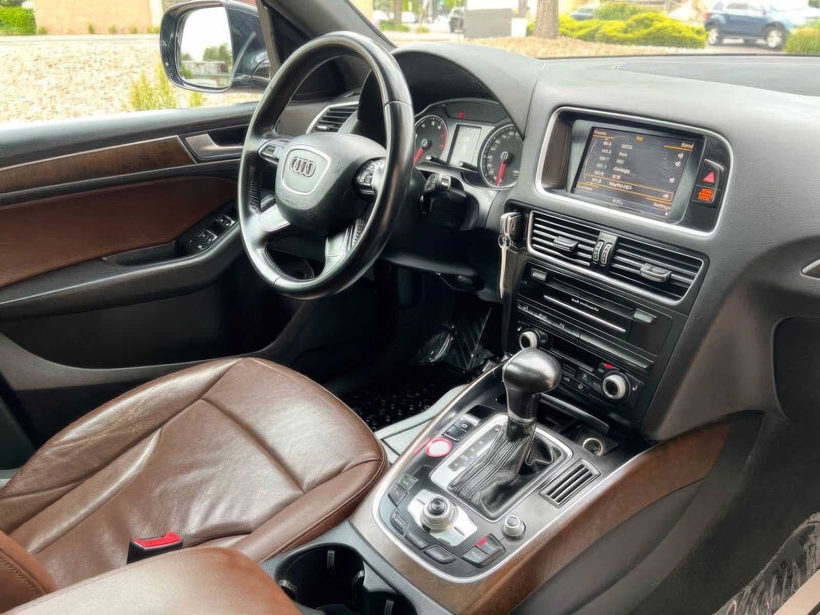 audi    	q5	2017