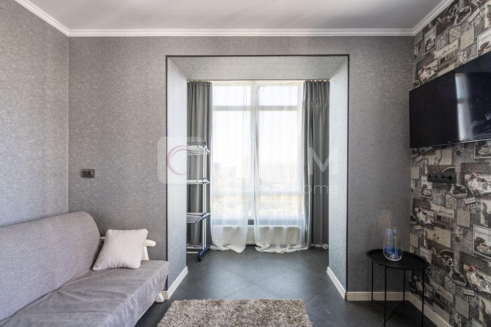 Оренда стильної 1-кімнатної квартири з кухнею-студією