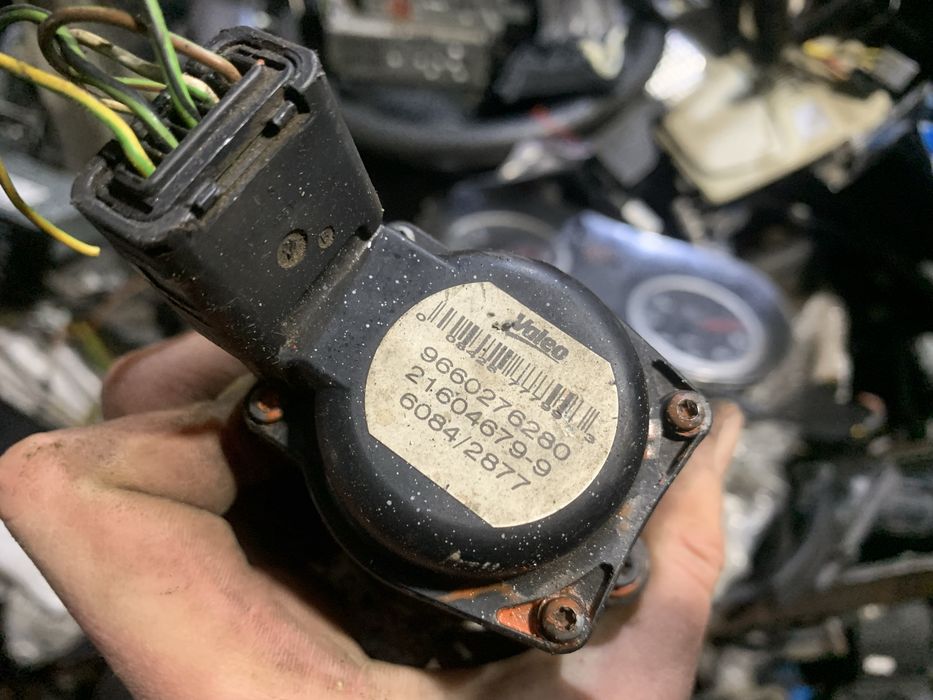 Клапан ЕГР egr Citroe c4, berlingo valeo EN 48000