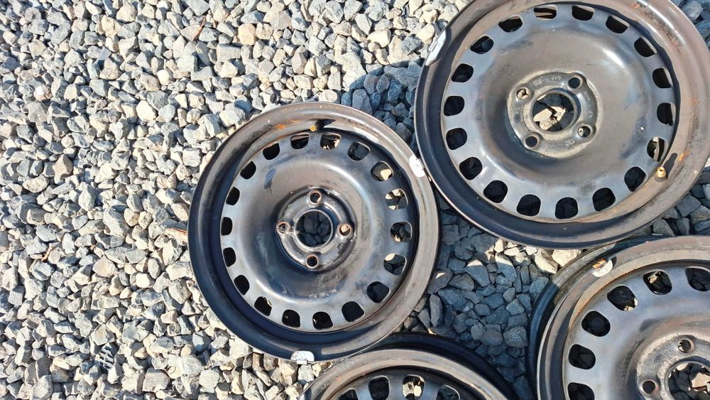 Felgi stalowe komplet Opel Corsa D 4x100 5,5Jx14 ET39 14"