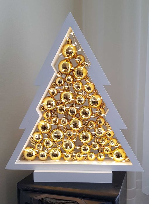 Новорічна ялинка ручної роботи.