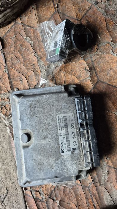 Ебу єбу мозги електроний блок управління двигуном x17dtl опель