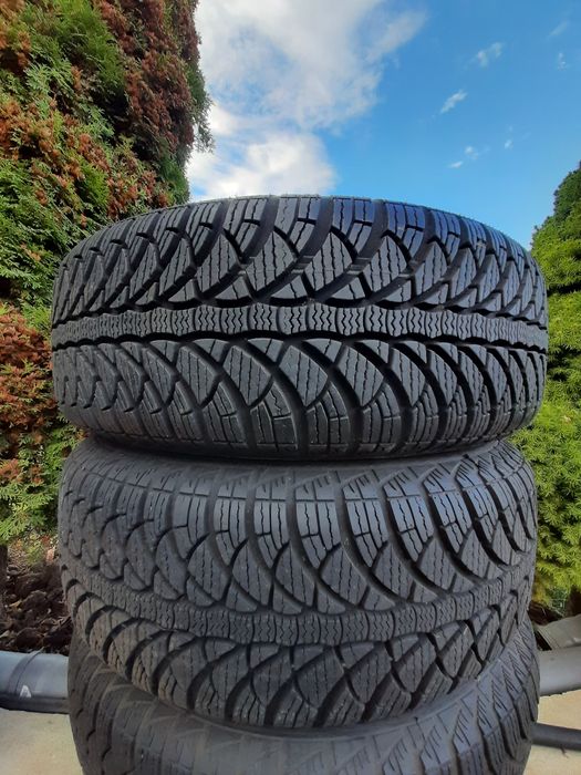 Opony zimowe z felgi kolpaki  czytaj opis