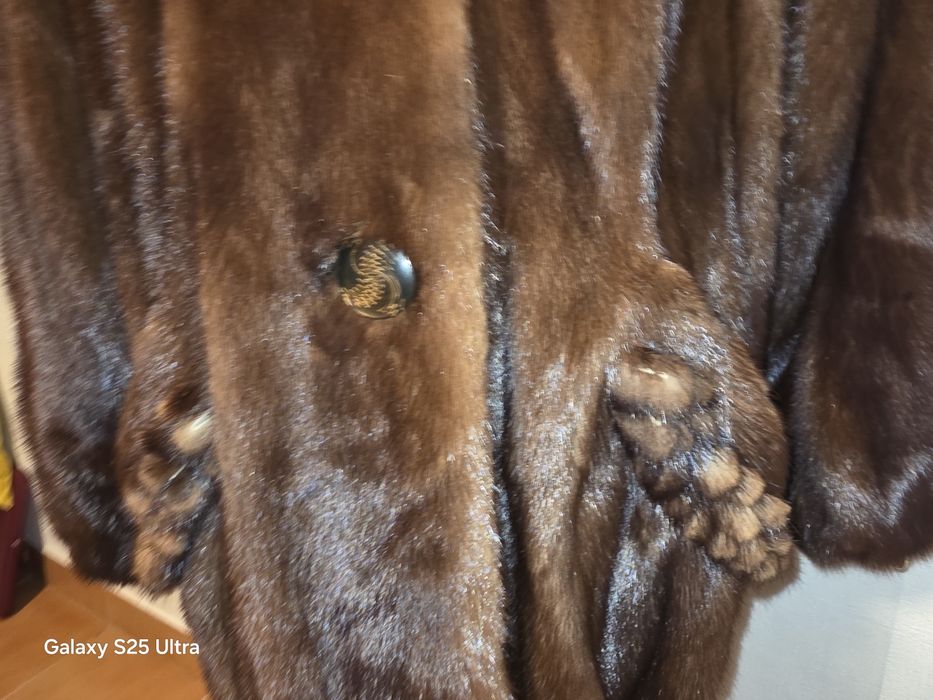 Casaco de pele de vison verdadeiro