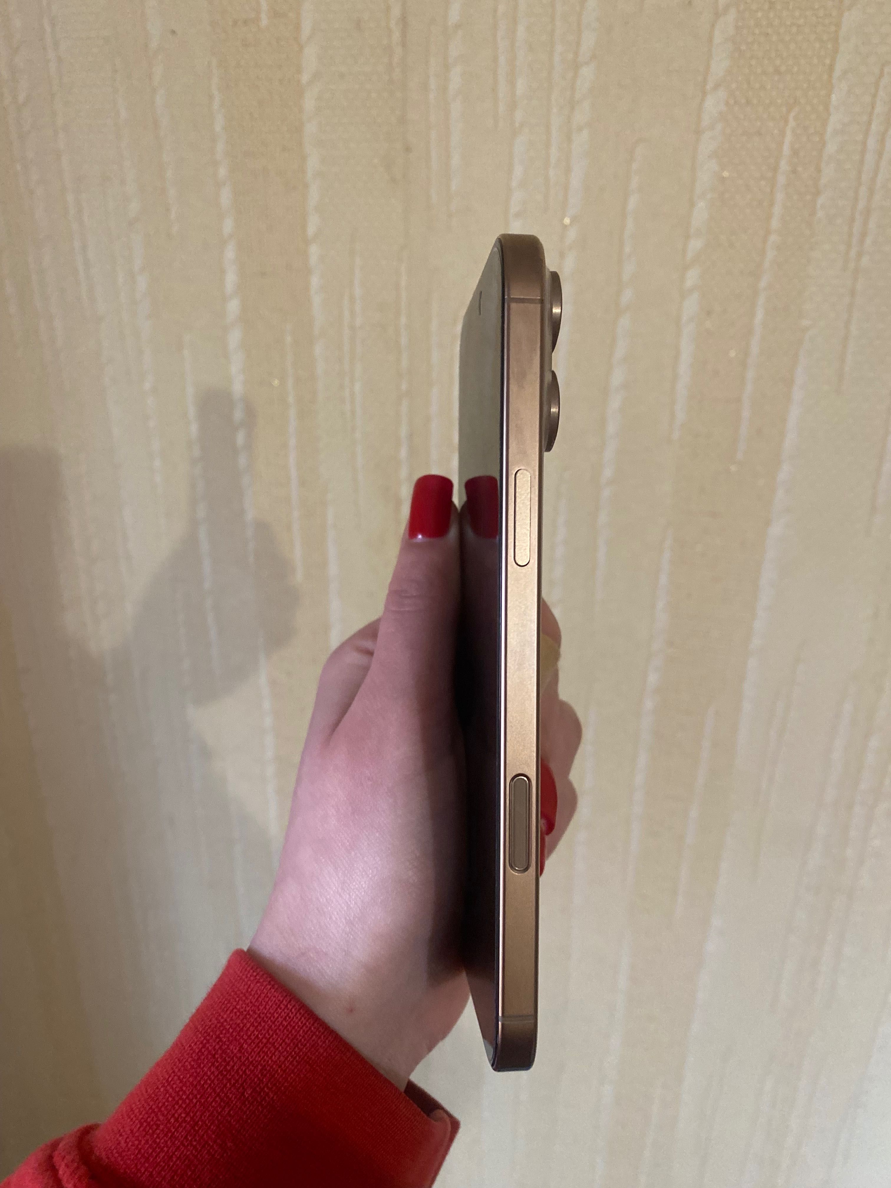 iPhone 16 Pro Max