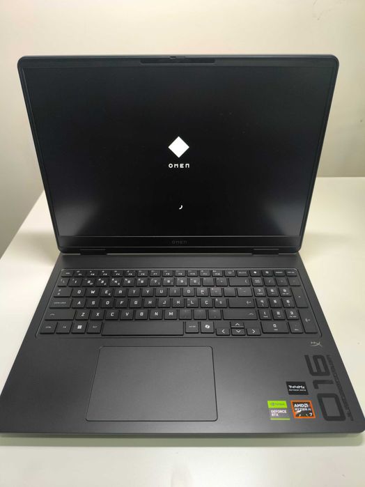 Portátil Gaming Ryzen AI 7 | 32GB | 144Hz | GeForce RTX 5060...