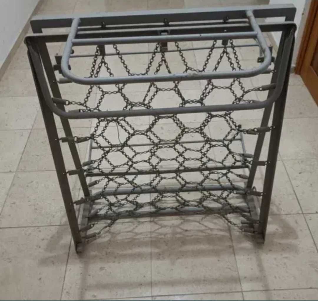 Divã em Ferro         ..