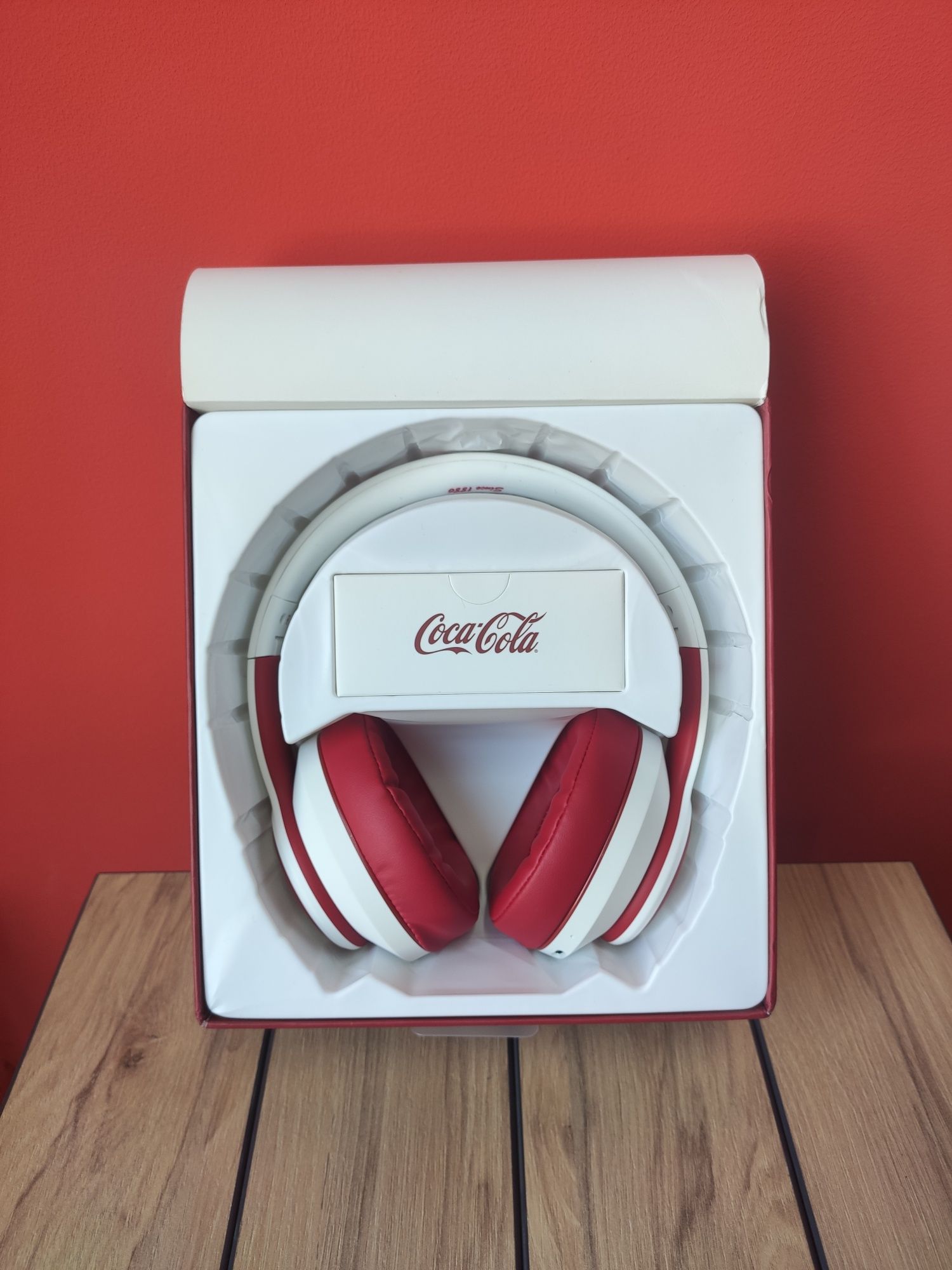Навушники / Coca Cola