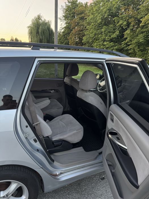 Mitsubishi Grandis 2.4 АКПП Газ/Бензин