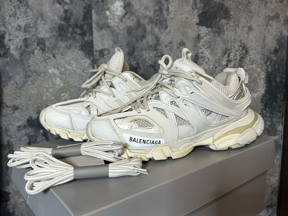 Balenciaga Track 39
