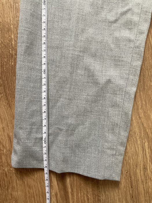 Сірі брюки з високою посадкою