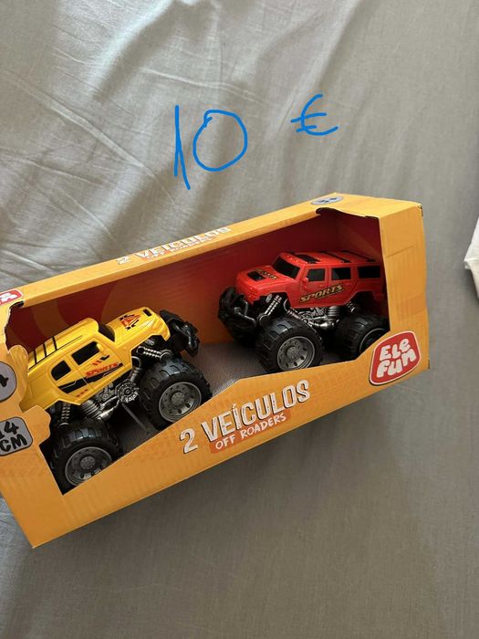 brinquedos novos e embalados