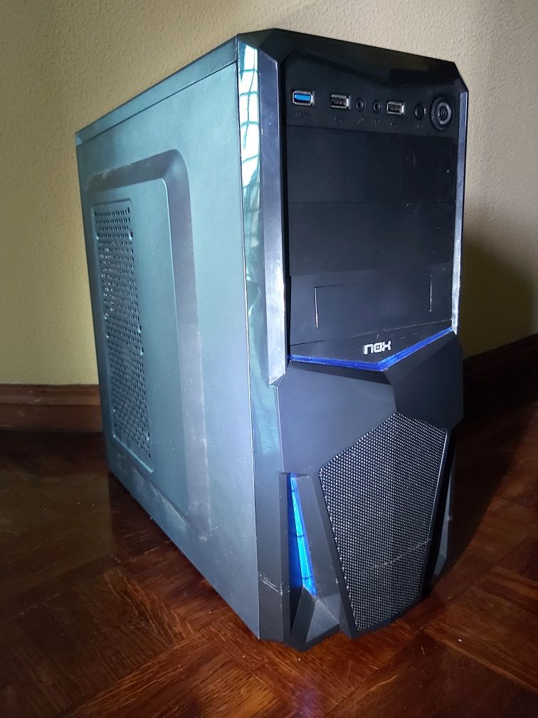 PC Torre Gaming (Não funciona como todo mas as peças podem funcionar)