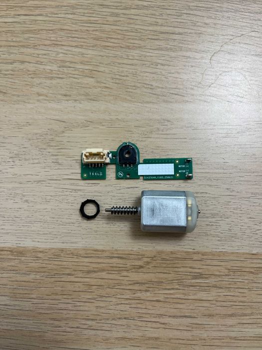 Лючок дверка порта зарядки Tesla Model 3 Y S X Plaid Америка Европа
