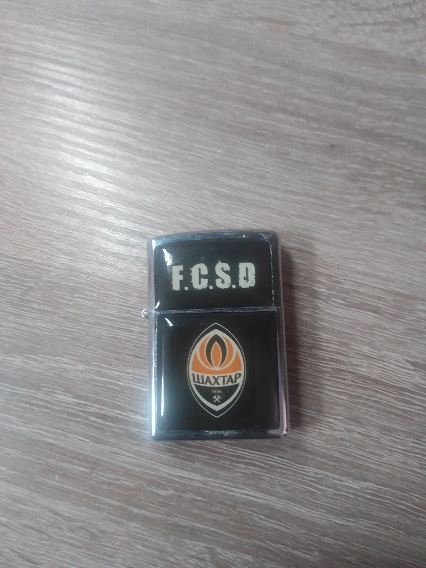 Продам зажигалку FCSD - Шахтар